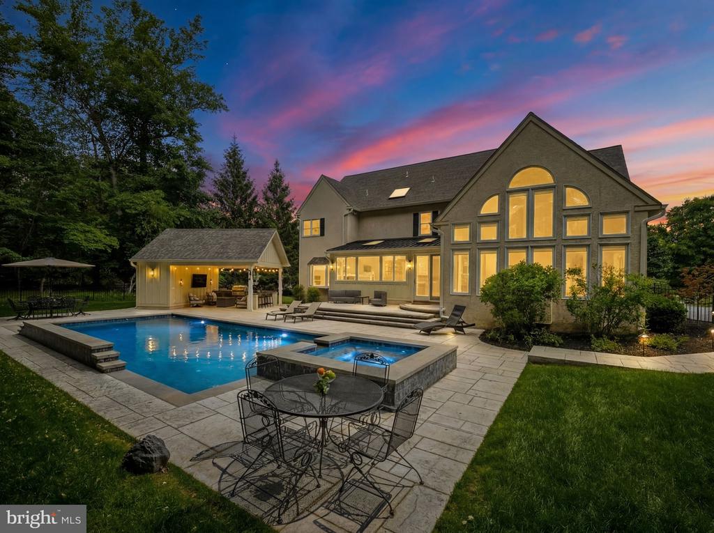 1200 SEVEREN COURT
