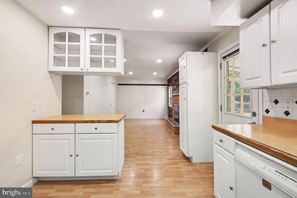 62 GREENWOODS DRIVE