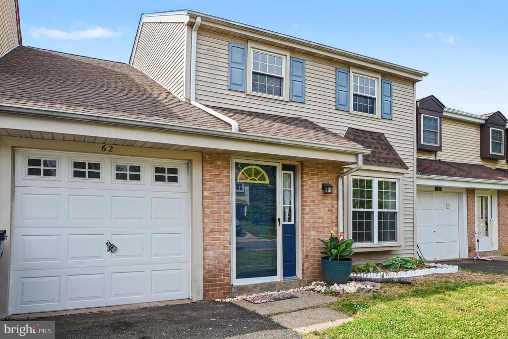 62 GREENWOODS DRIVE