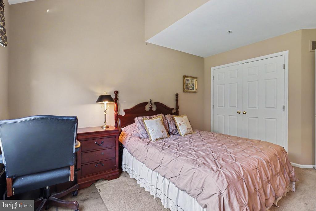 131 MEADOW VIEW LANE