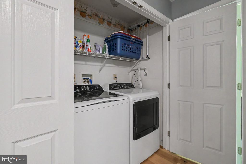 131 MEADOW VIEW LANE