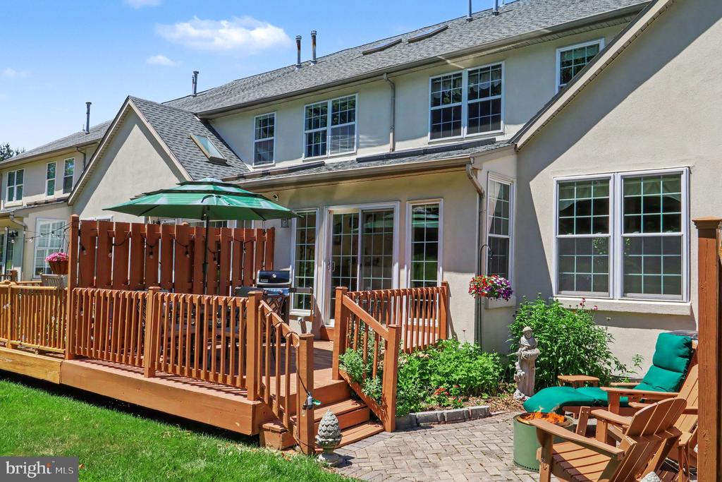 131 MEADOW VIEW LANE