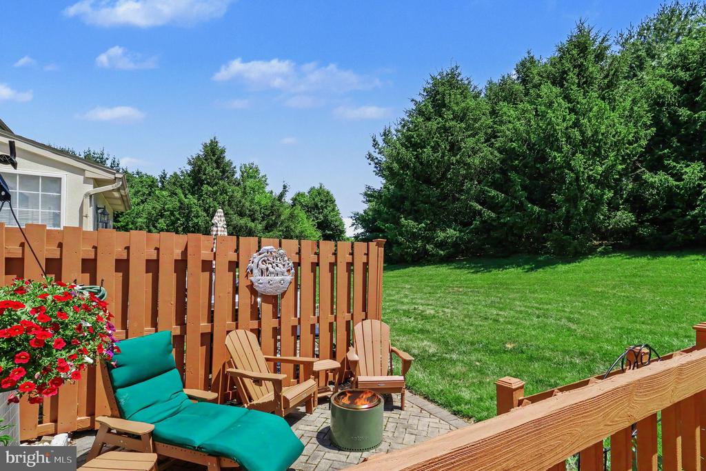 131 MEADOW VIEW LANE