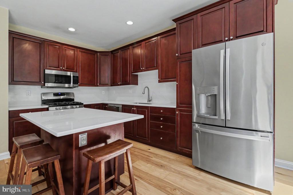 131 MEADOW VIEW LANE
