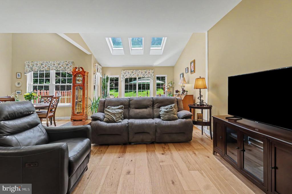 131 MEADOW VIEW LANE