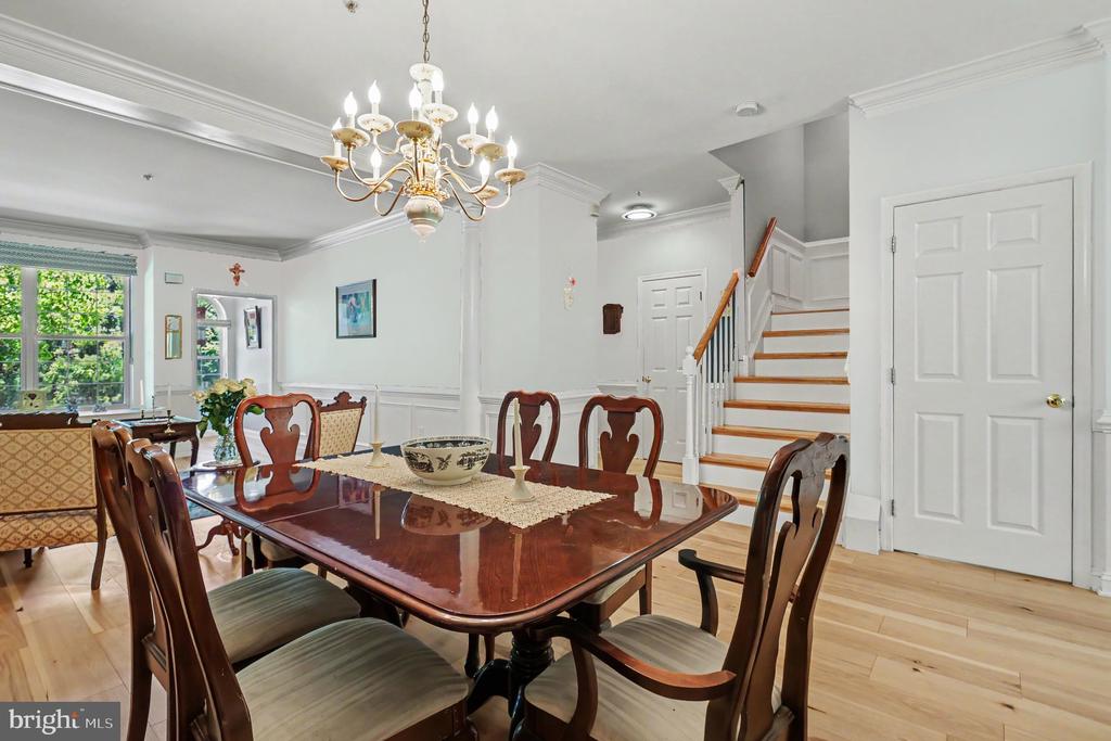 131 MEADOW VIEW LANE
