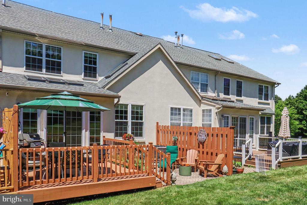 131 MEADOW VIEW LANE