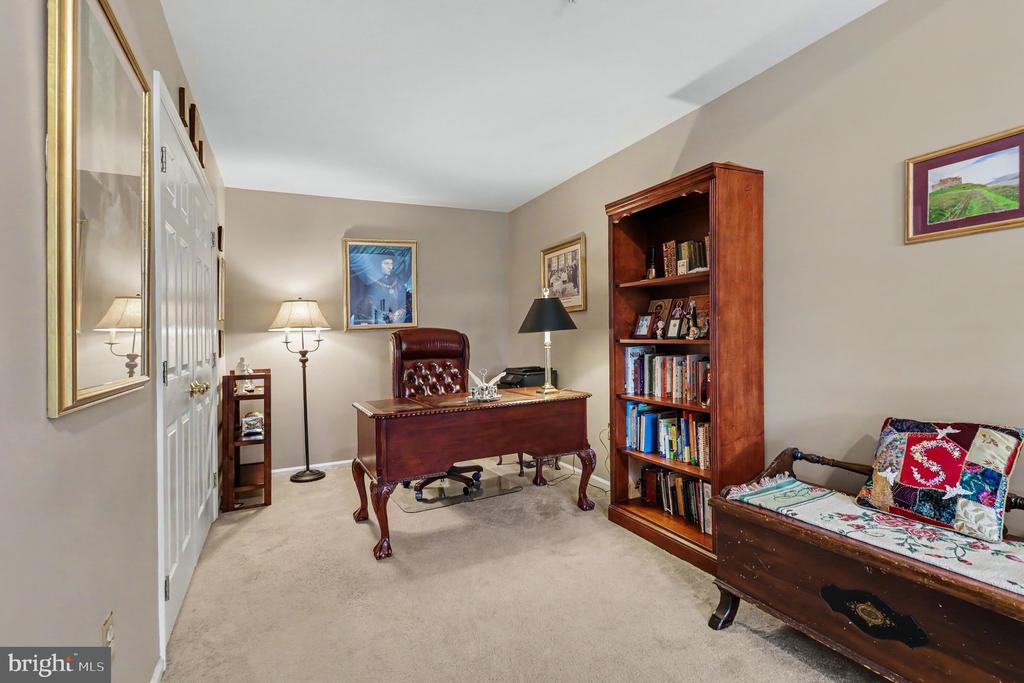 131 MEADOW VIEW LANE