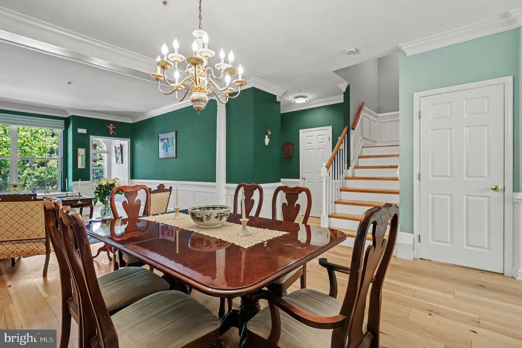 131 MEADOW VIEW LANE