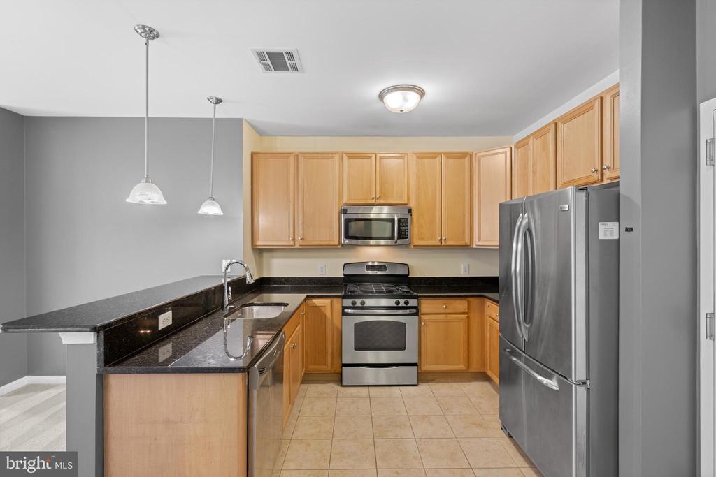 350 W ELM STREET Unit: 3122