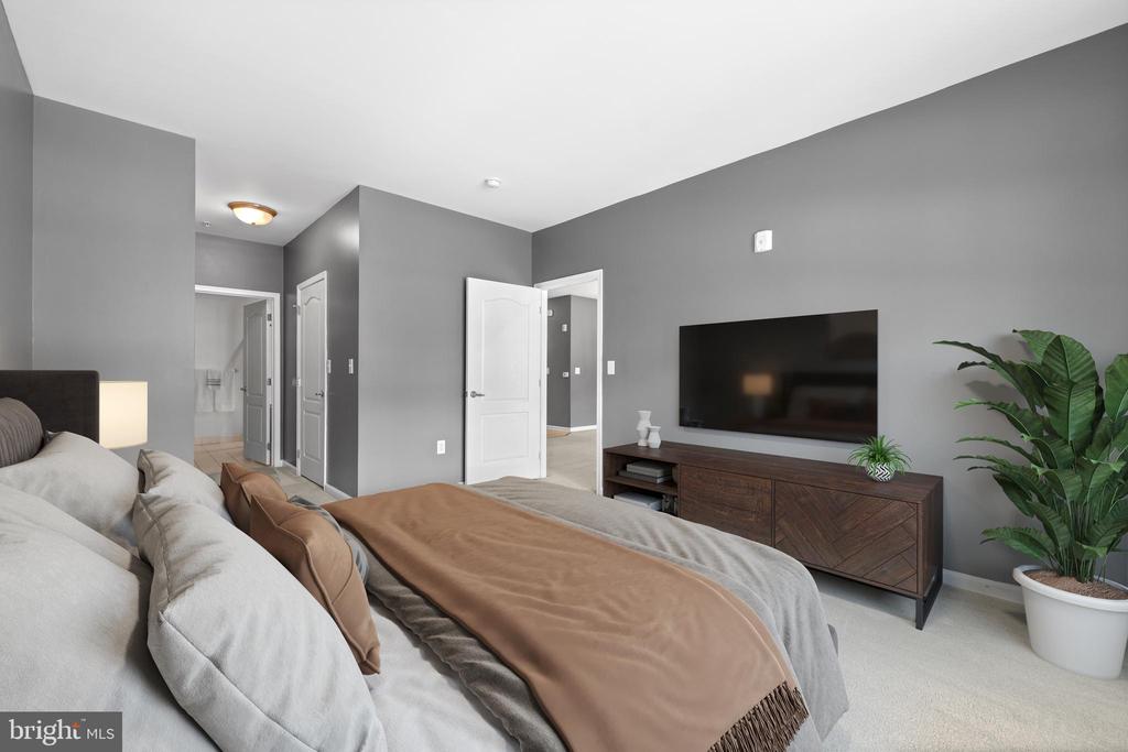 350 W ELM STREET Unit: 3122