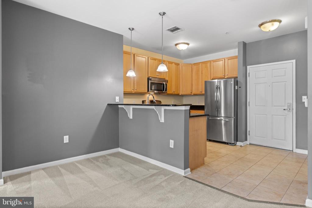 350 W ELM STREET Unit: 3122