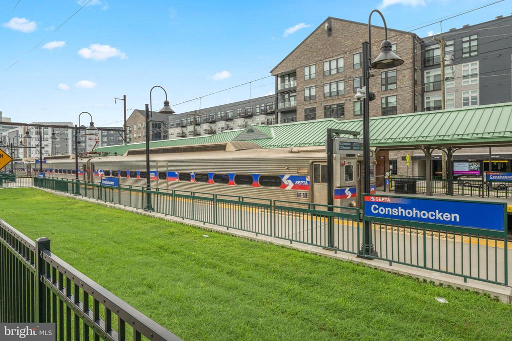 350 W ELM STREET Unit: 3122