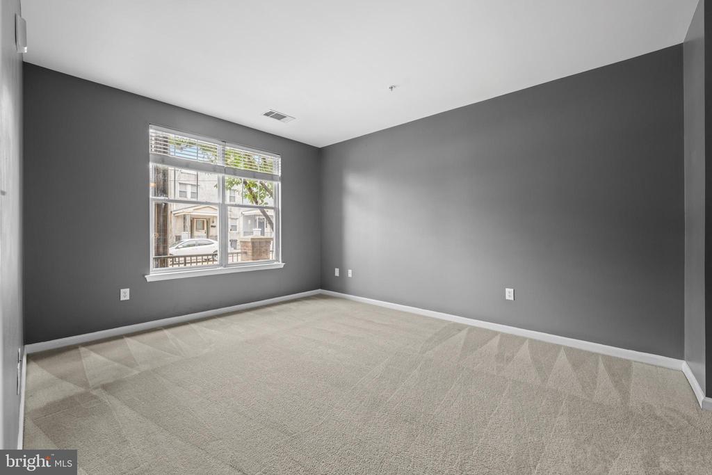 350 W ELM STREET Unit: 3122