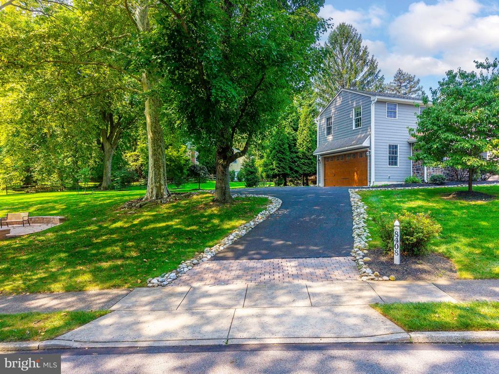 8408 ELLISTON DRIVE