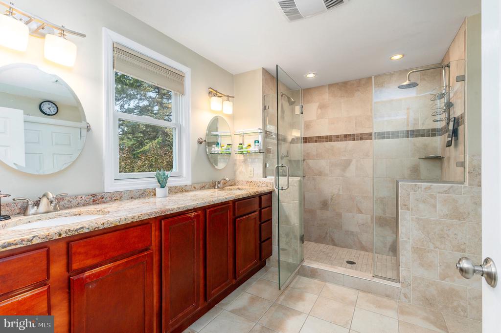 8408 ELLISTON DRIVE