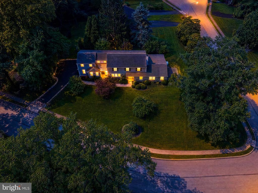 8408 ELLISTON DRIVE