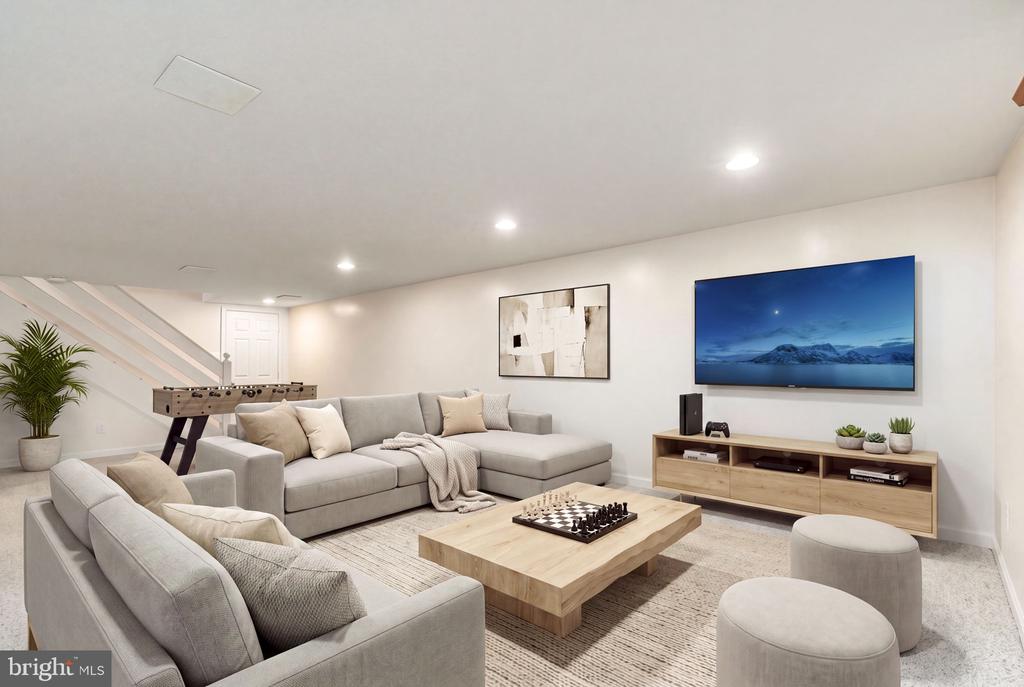 8408 ELLISTON DRIVE