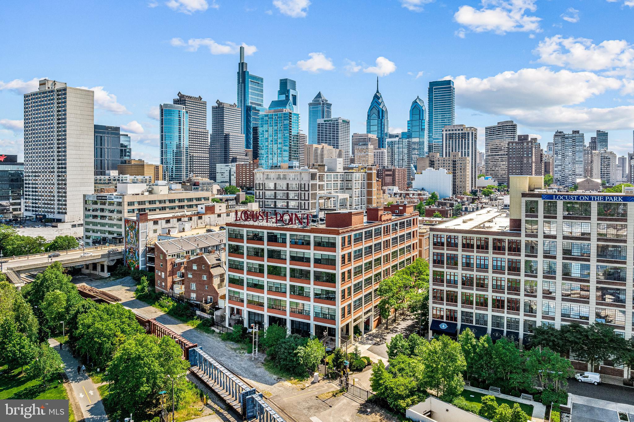 2429-41 Locust St #219