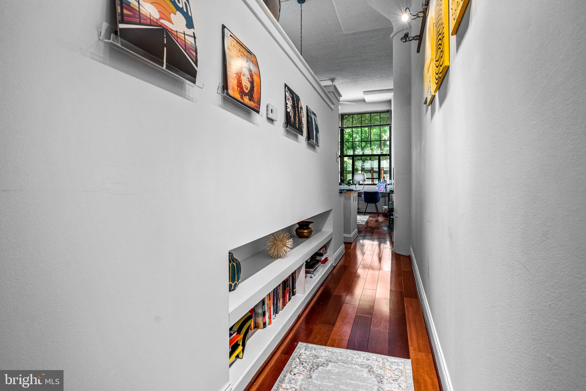 2429-41 Locust St #219