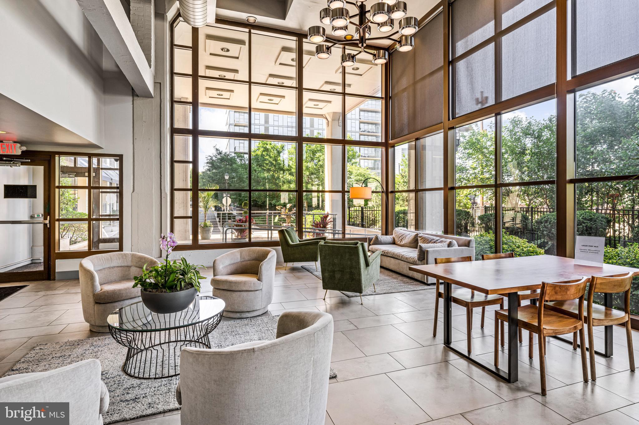 2429-41 Locust St #219