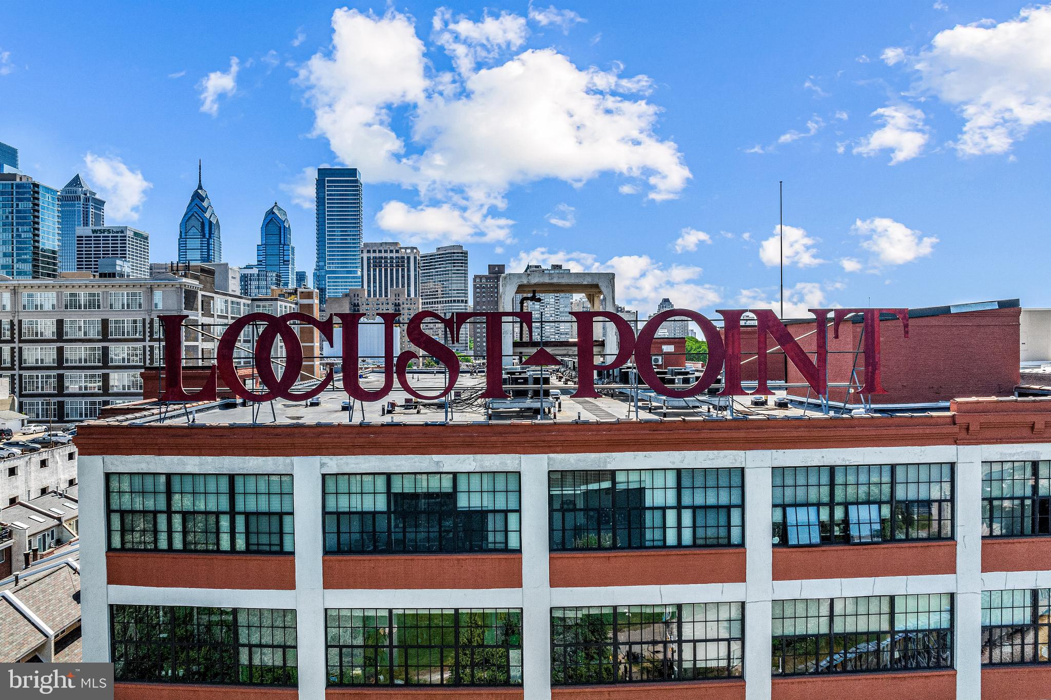 2429-41 Locust St #219