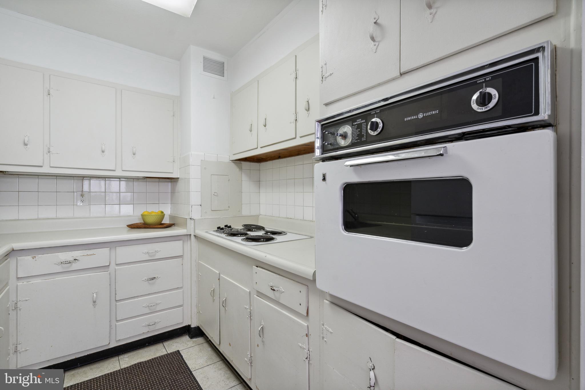 1900 John F Kennedy Blvd #619