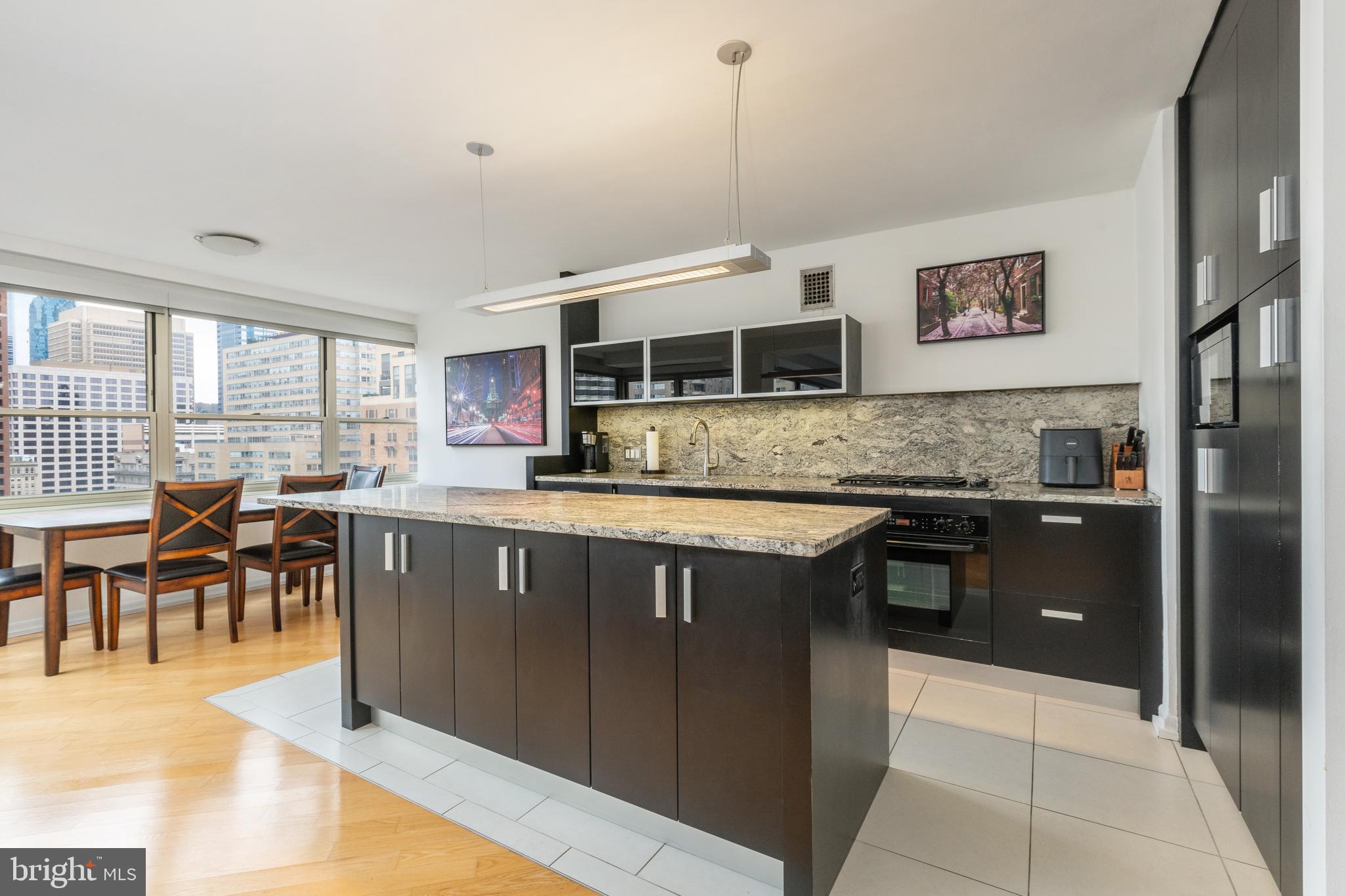 1806-18 Rittenhouse Sq #1803
