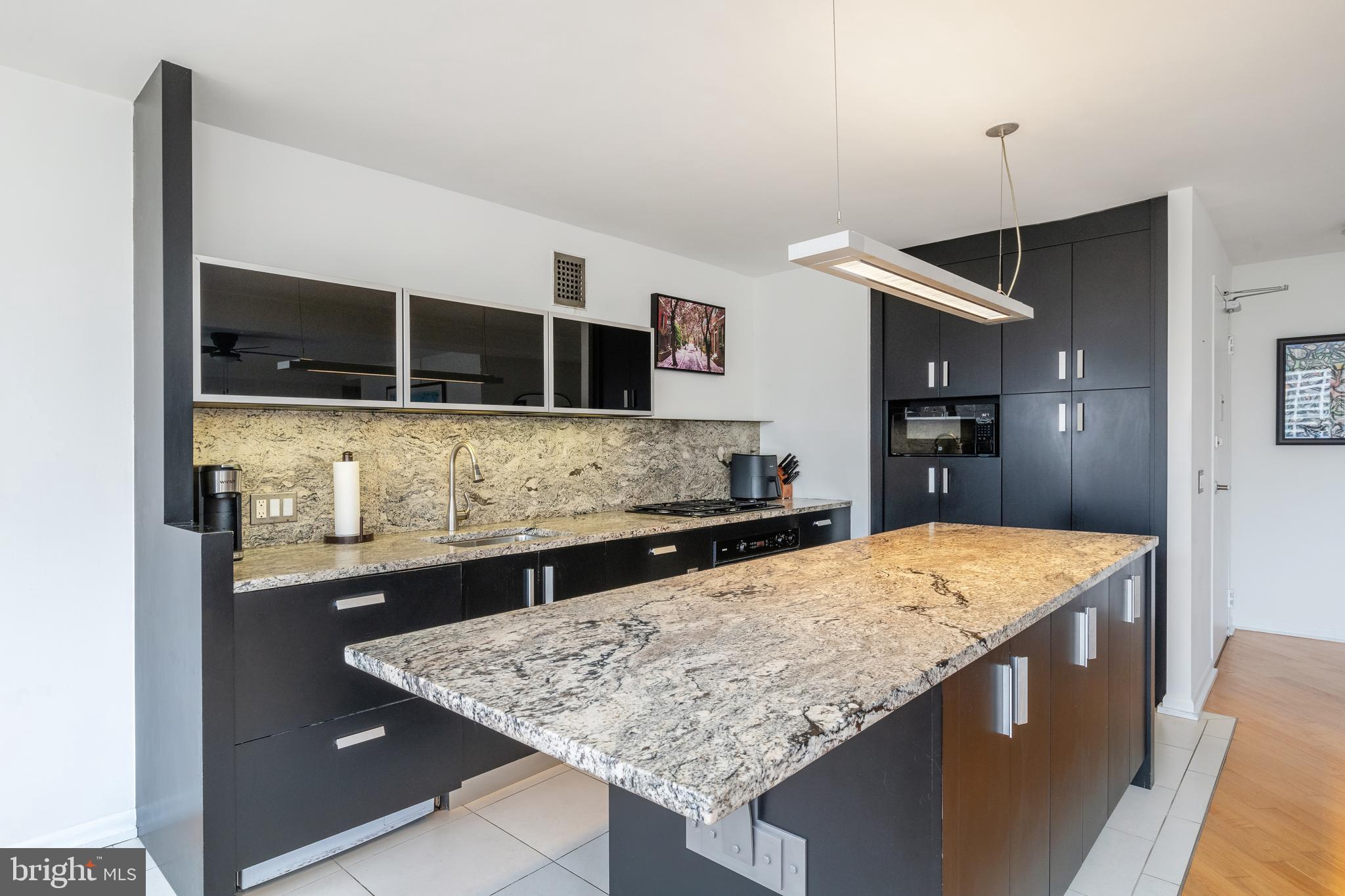 1806-18 Rittenhouse Sq #1803