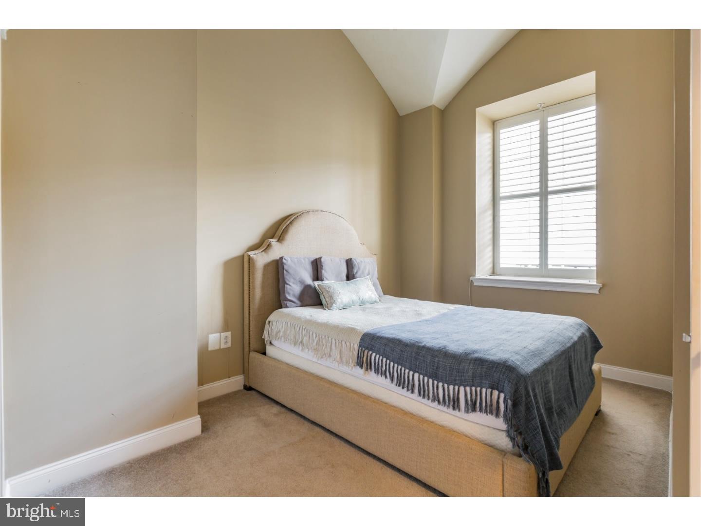 1 Academy Cir #212