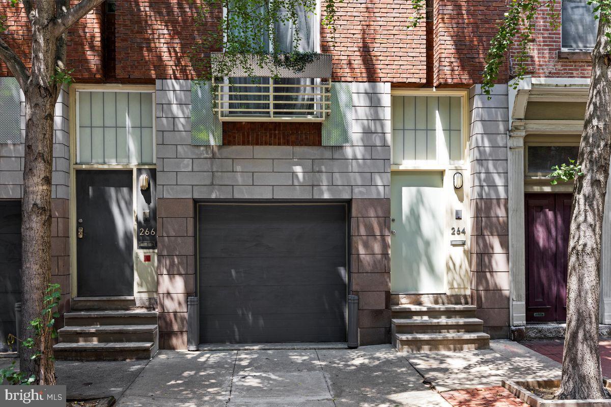 264 S 11th St
