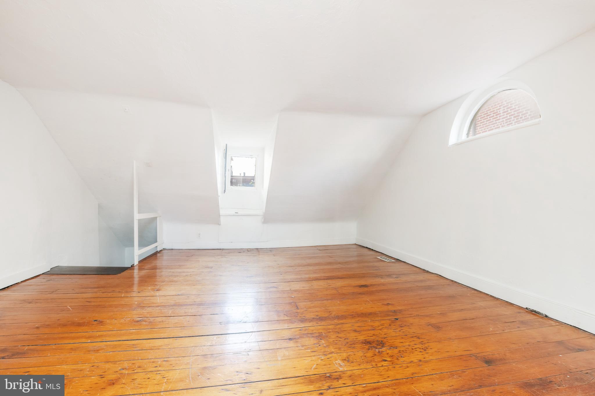 51 N 2nd St #H