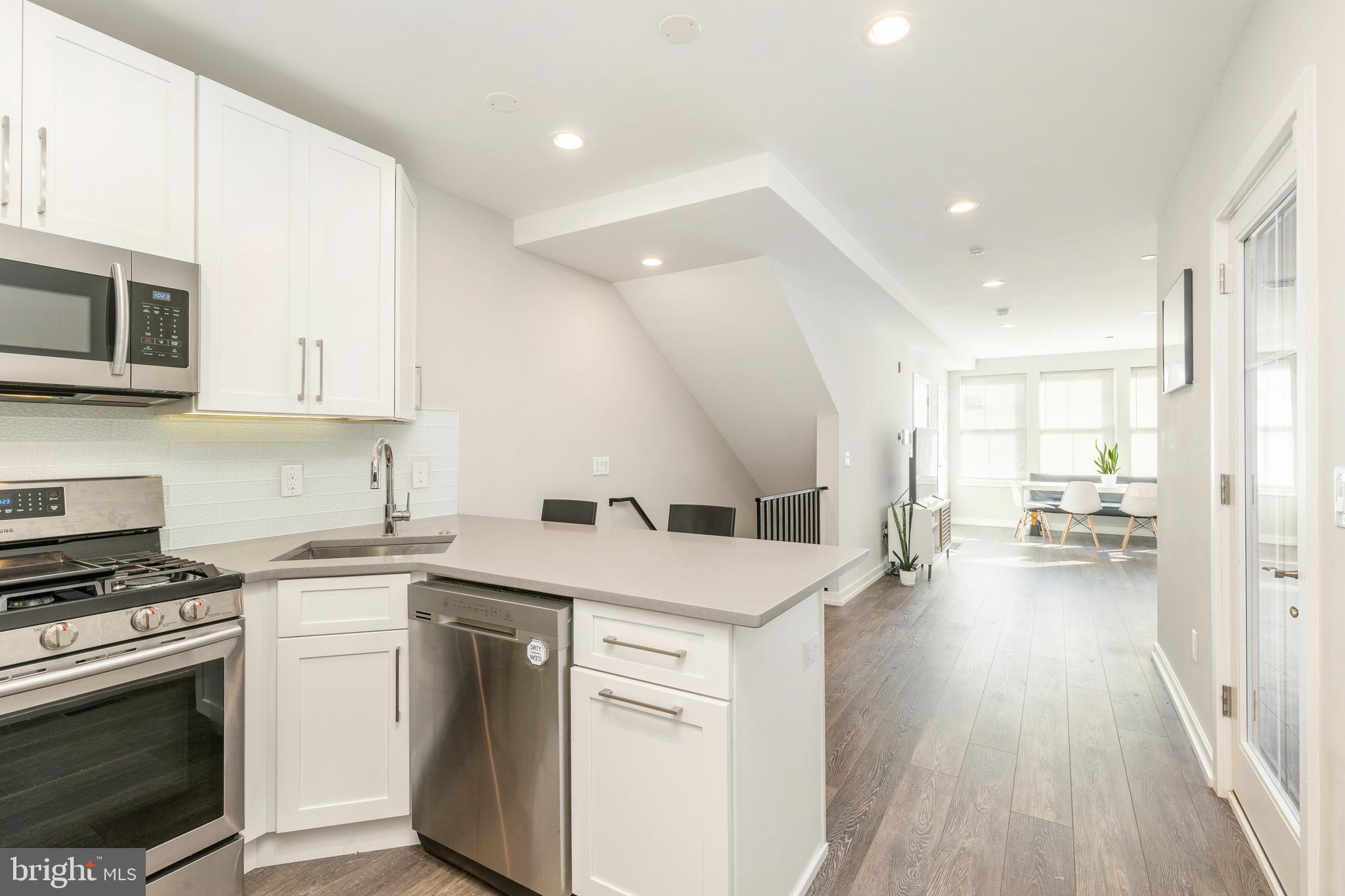 528 S 5th St #1f
