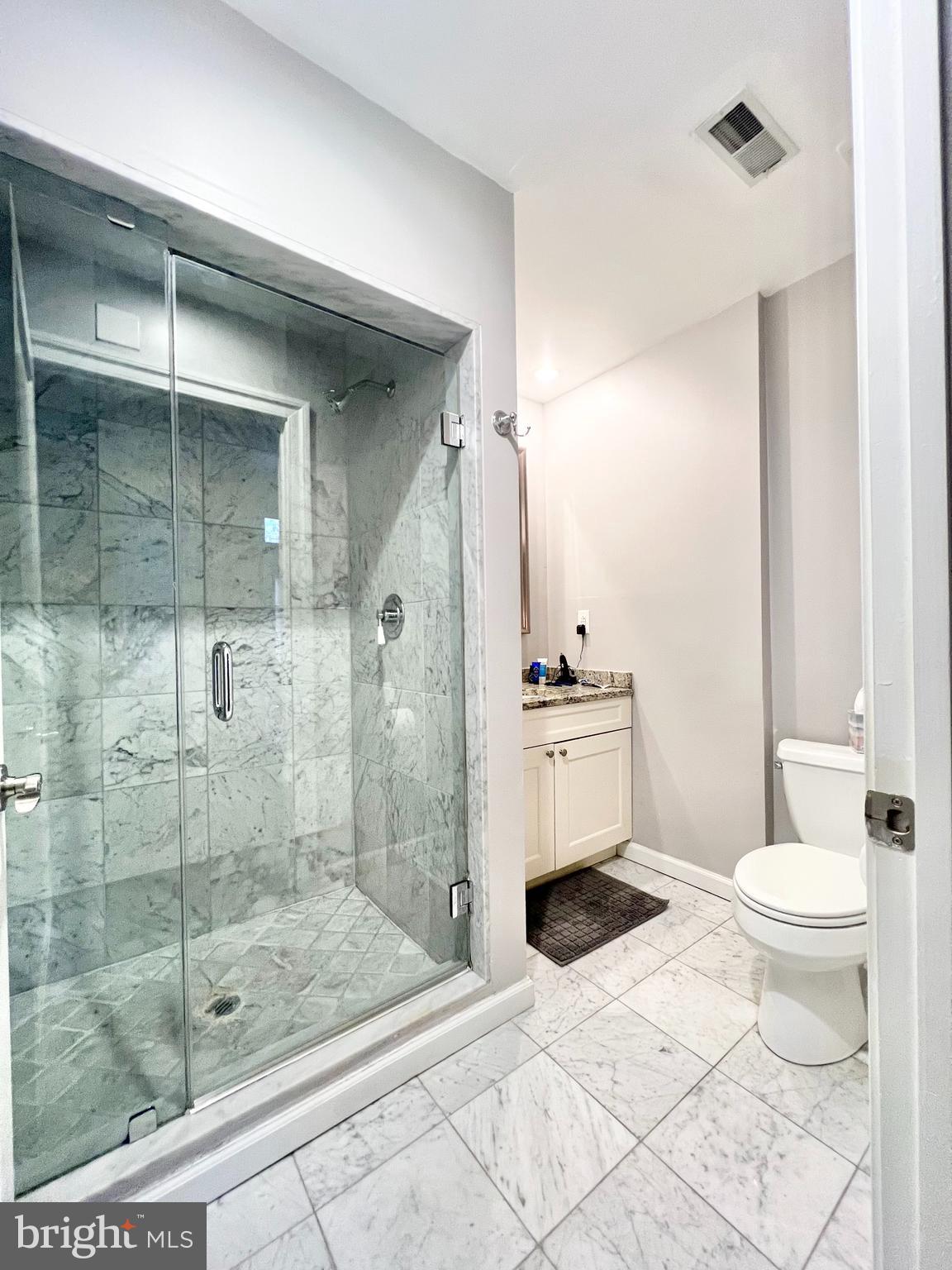 1811-19 Chestnut St #205