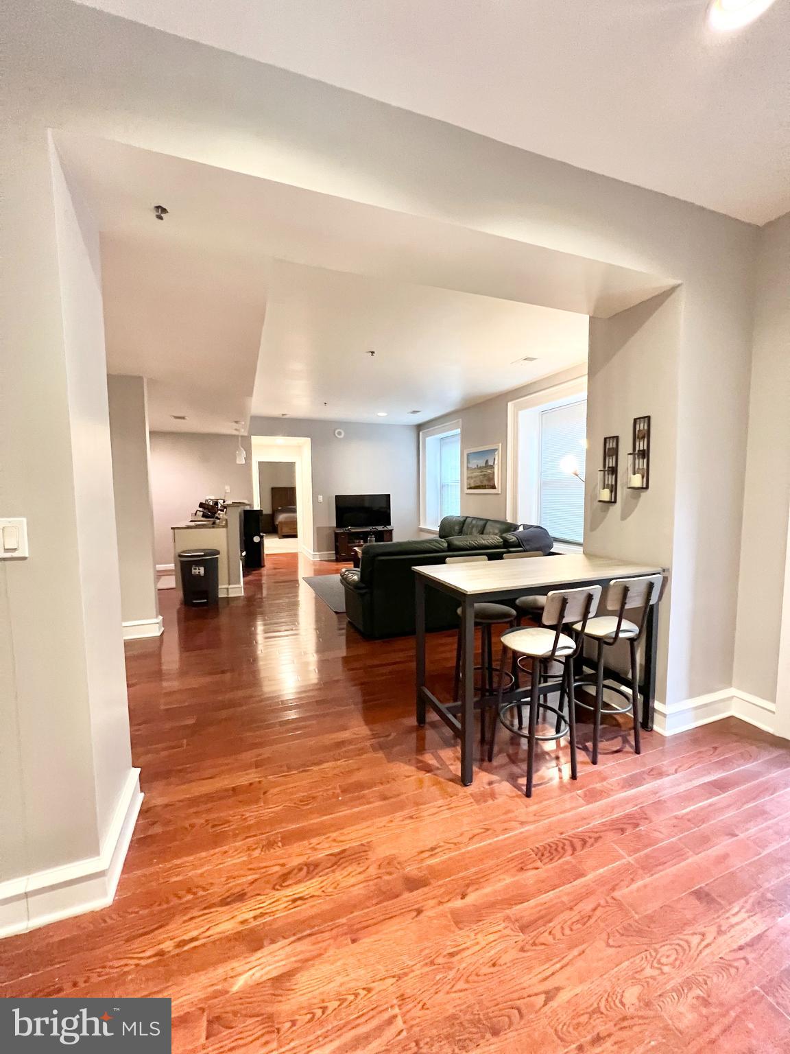 1811-19 Chestnut St #205