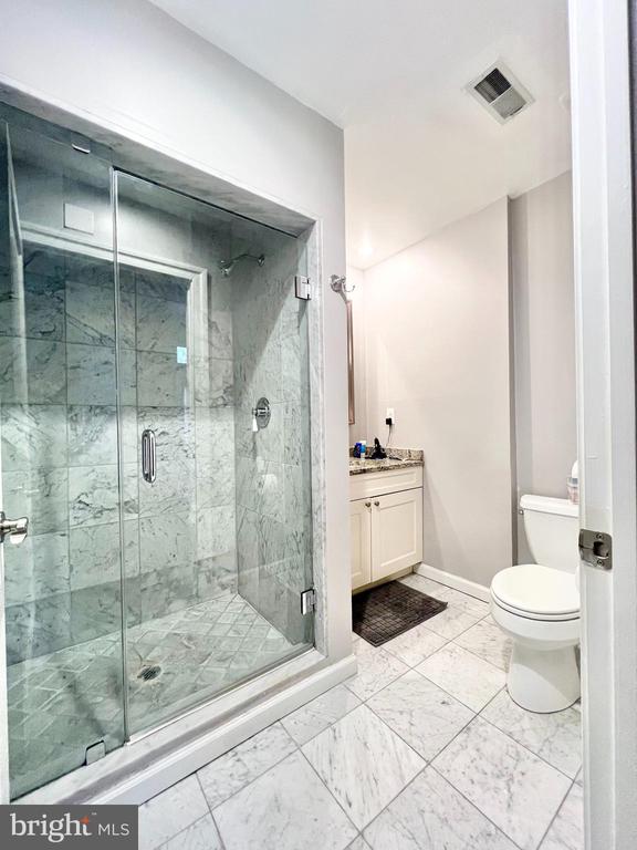 1811-19 Chestnut St #205