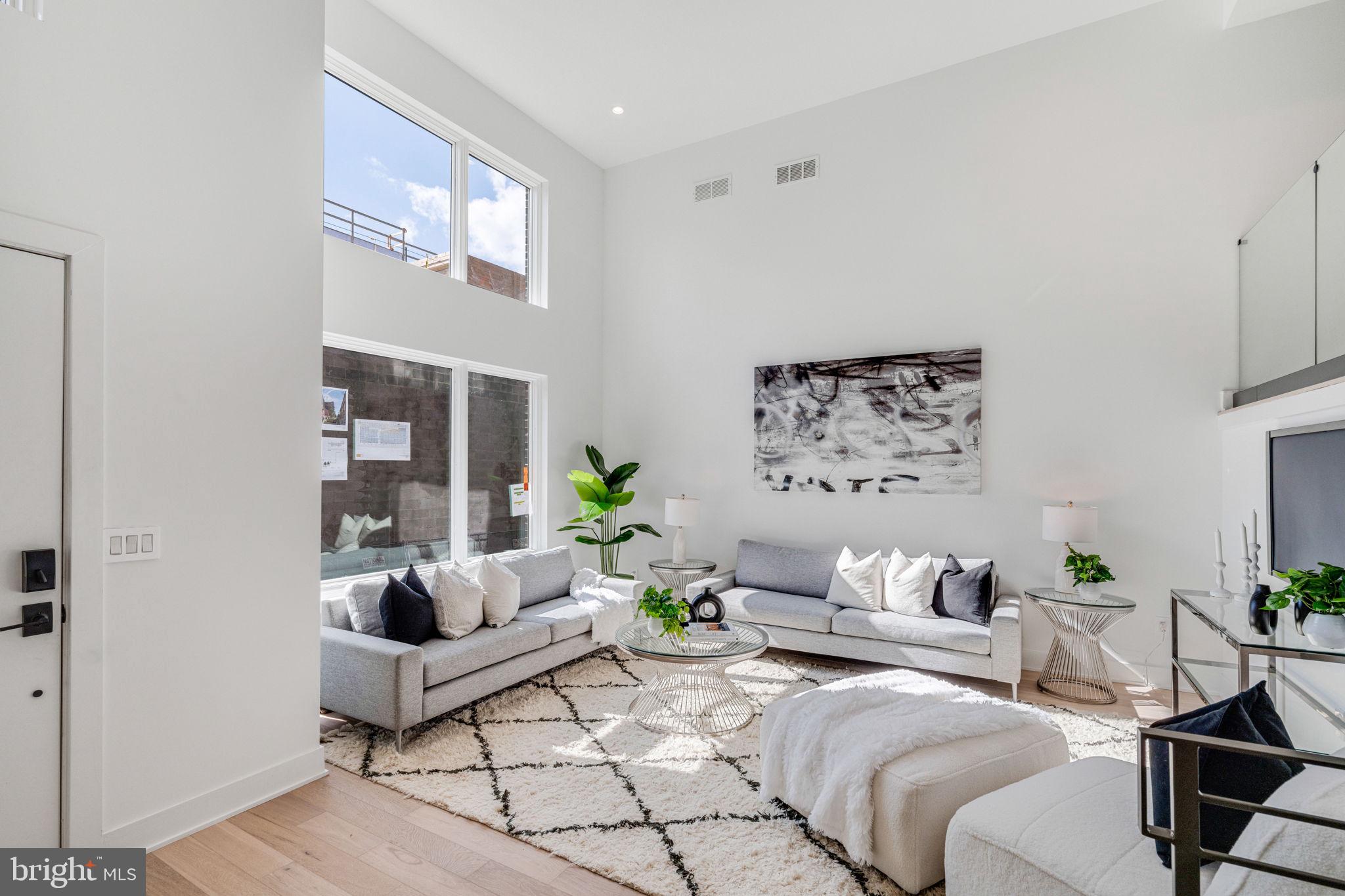 2114 League Ct