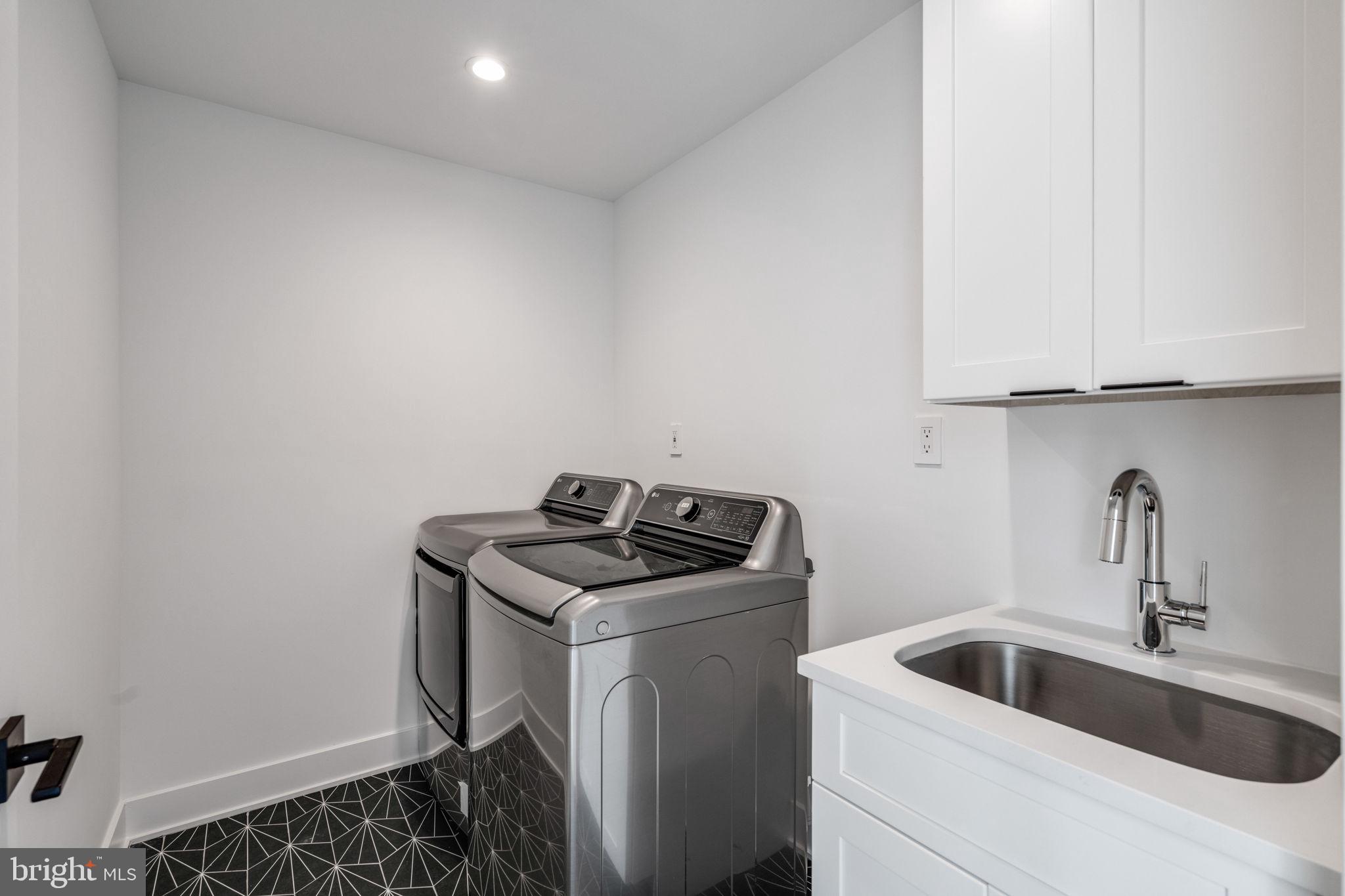 2114 League Ct