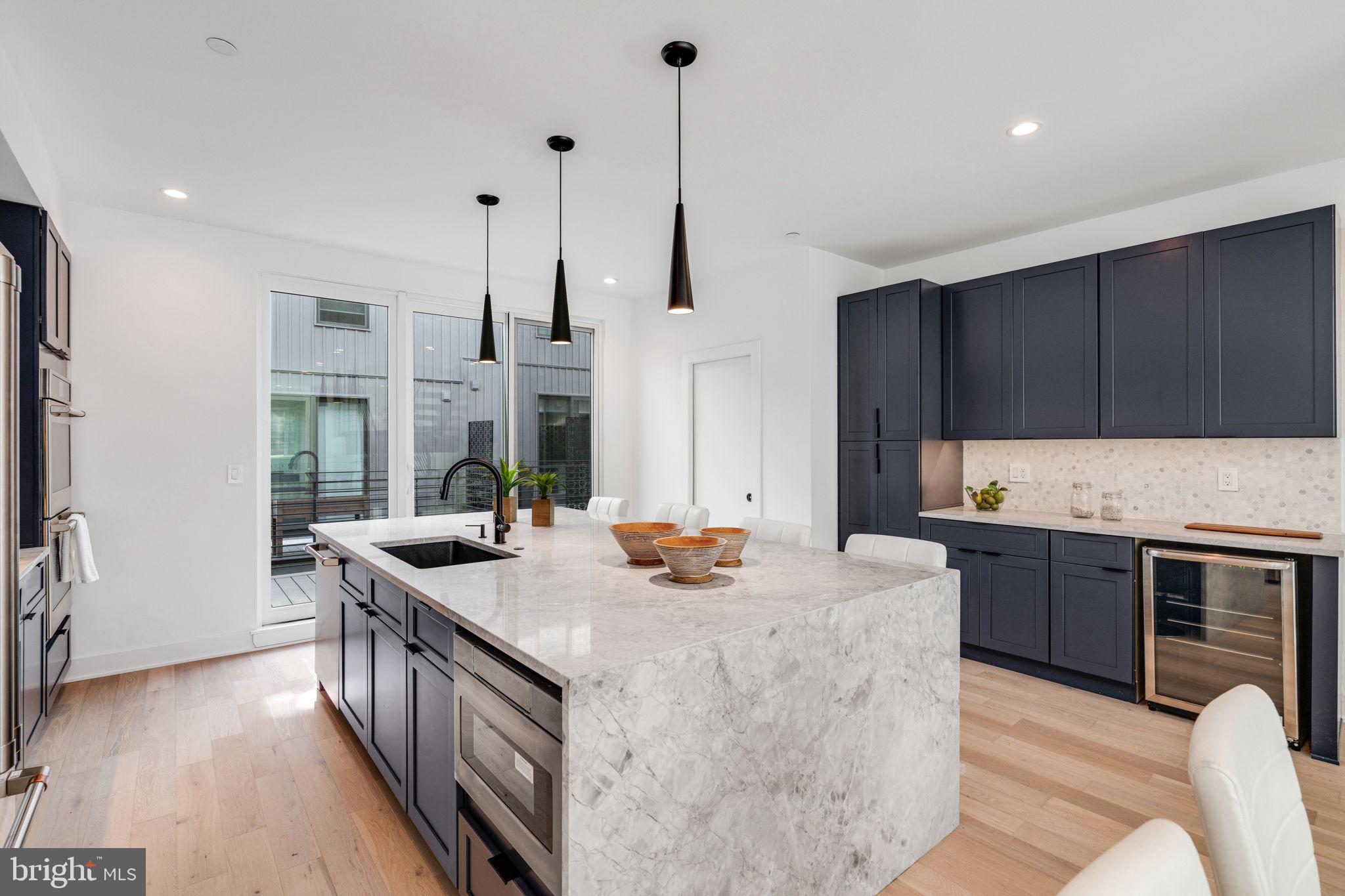 2114 League Ct