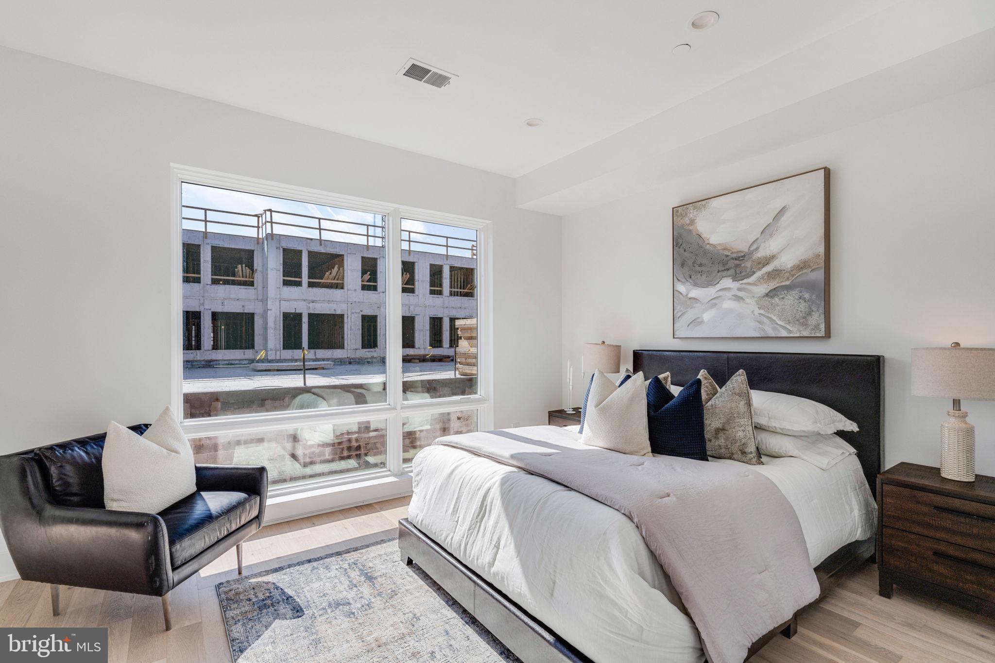 2114 League Ct