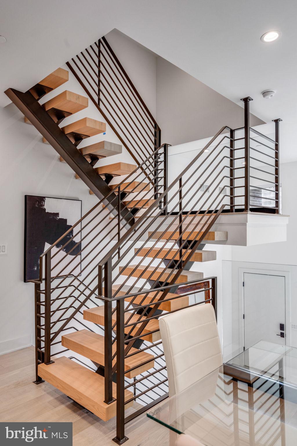 2114 League Ct