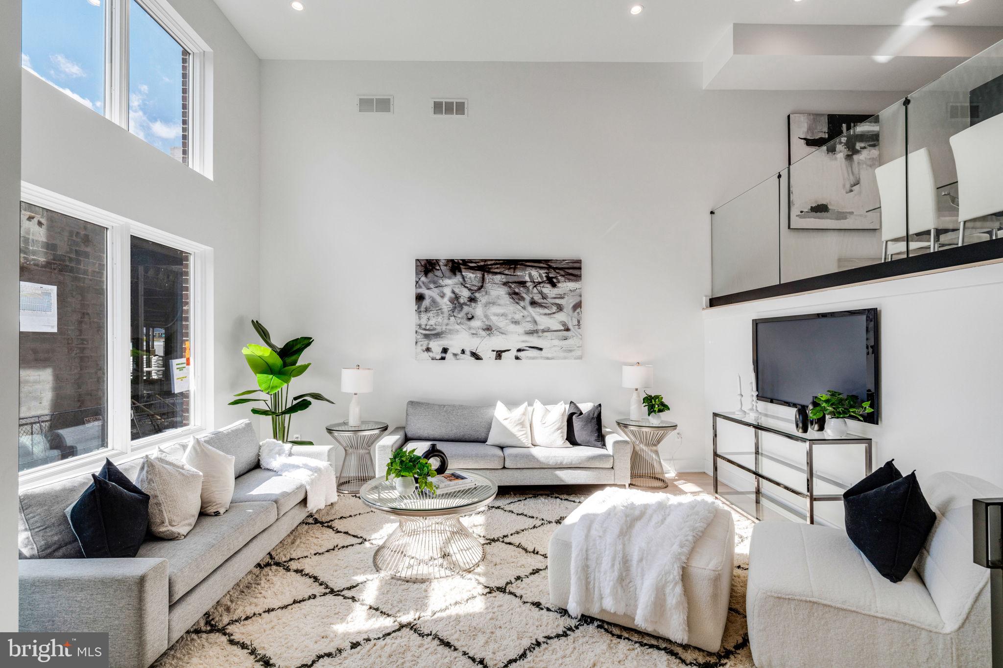2114 League Ct