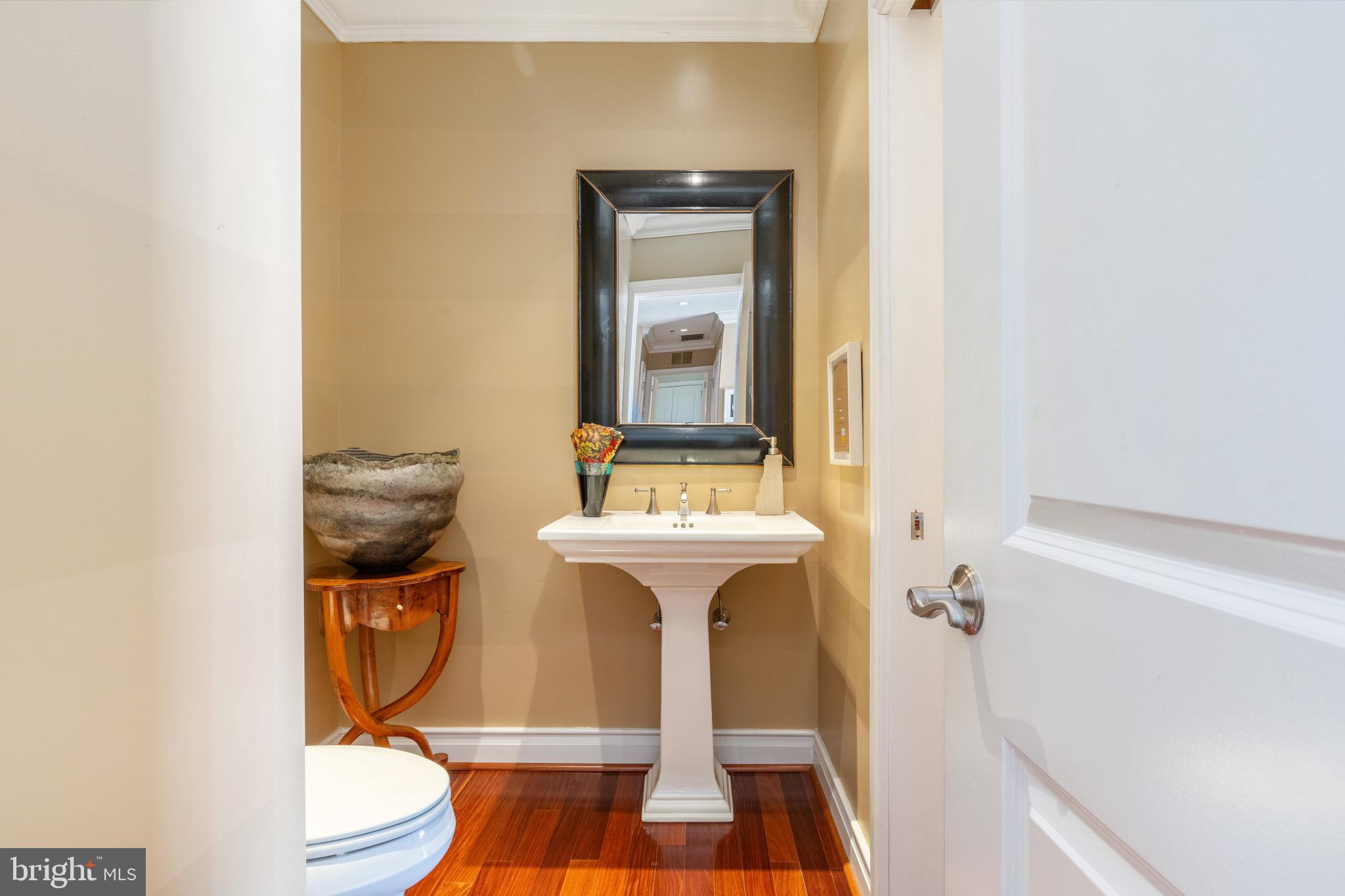 121-35 Walnut St #502