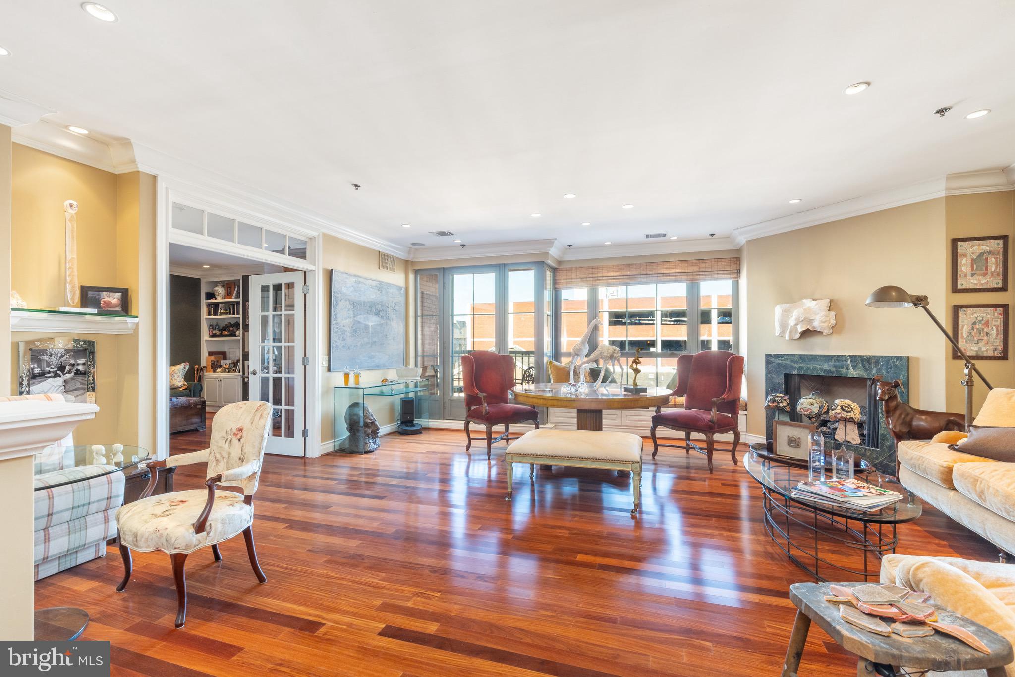 121-35 Walnut St #502