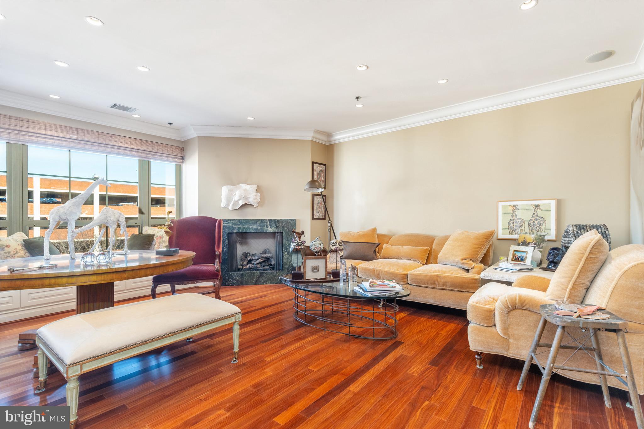 121-35 Walnut St #502