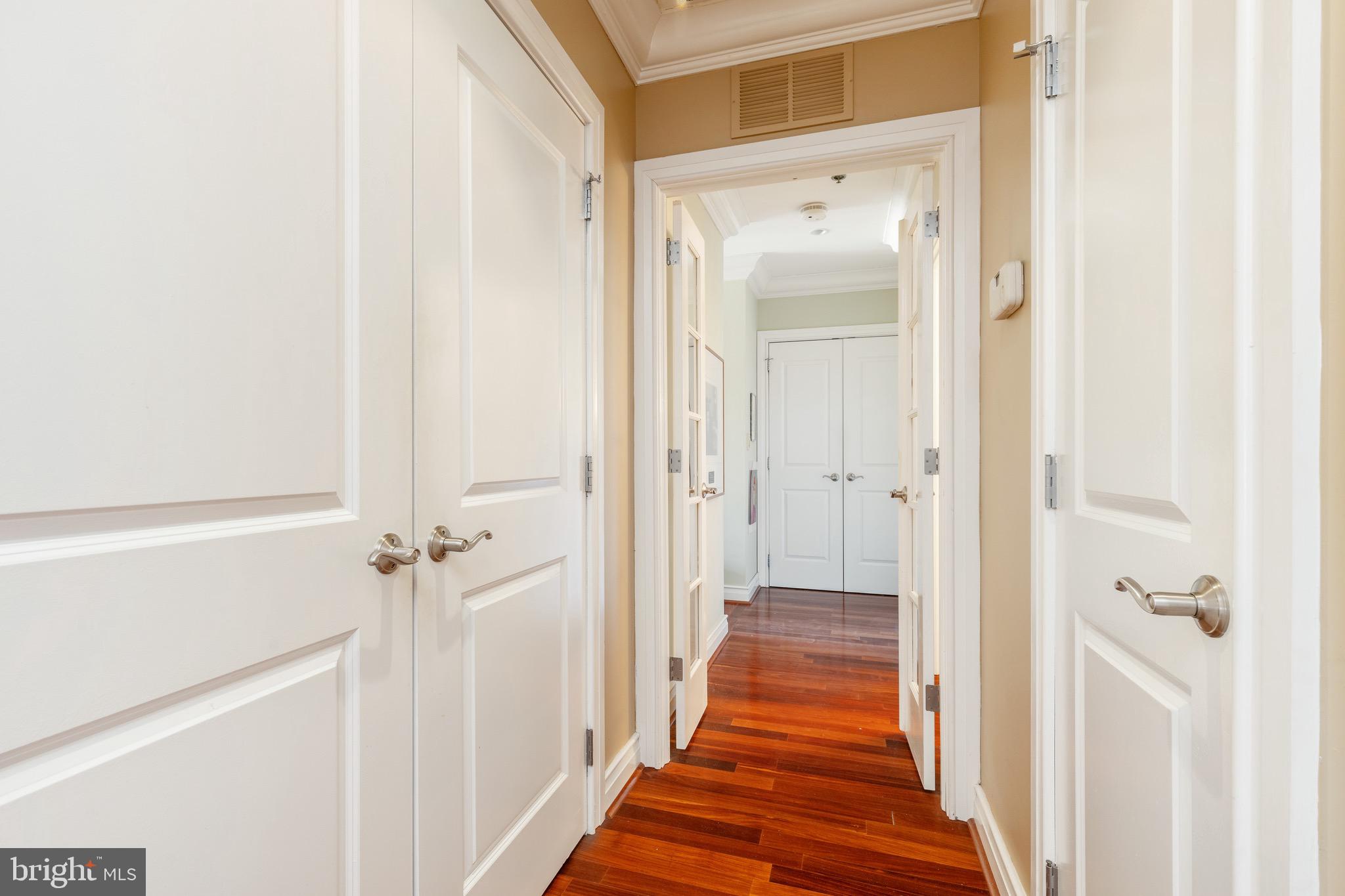 121-35 Walnut St #502