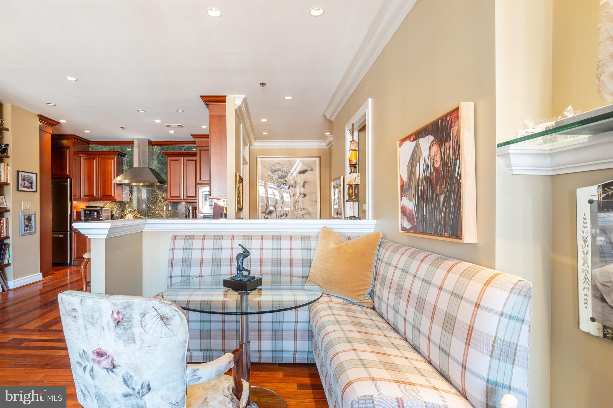 121-35 Walnut St #502