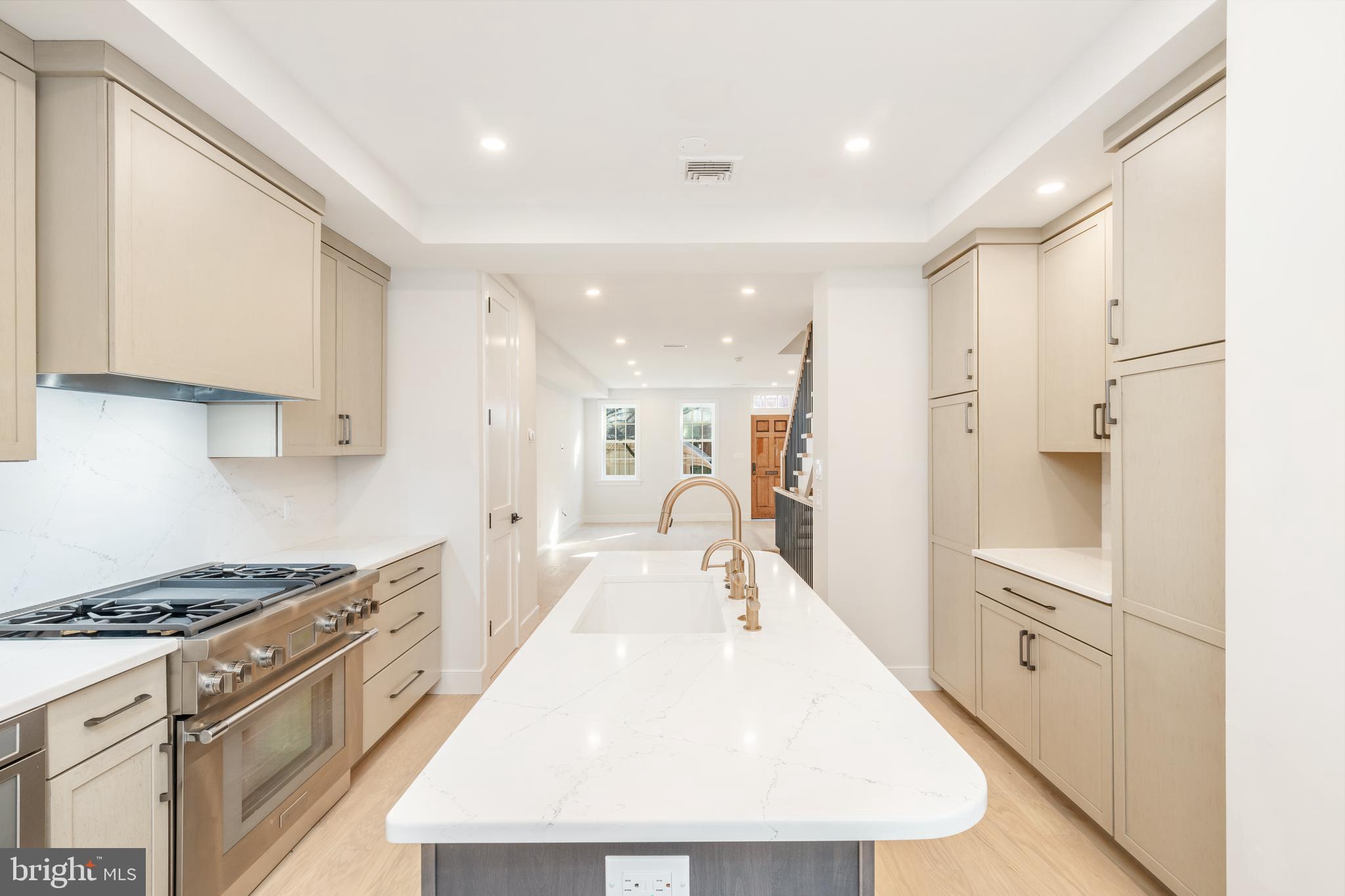 2045 Rittenhouse Sq