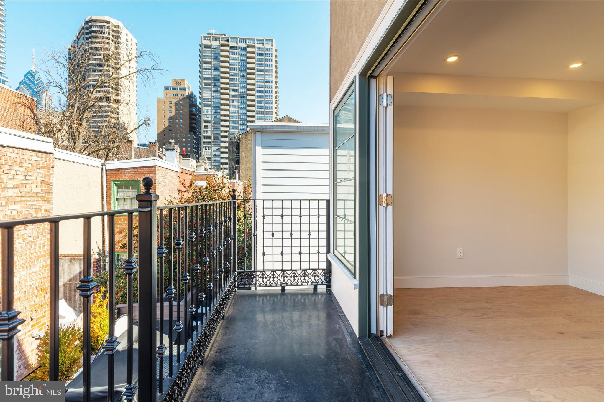 2045 Rittenhouse Sq
