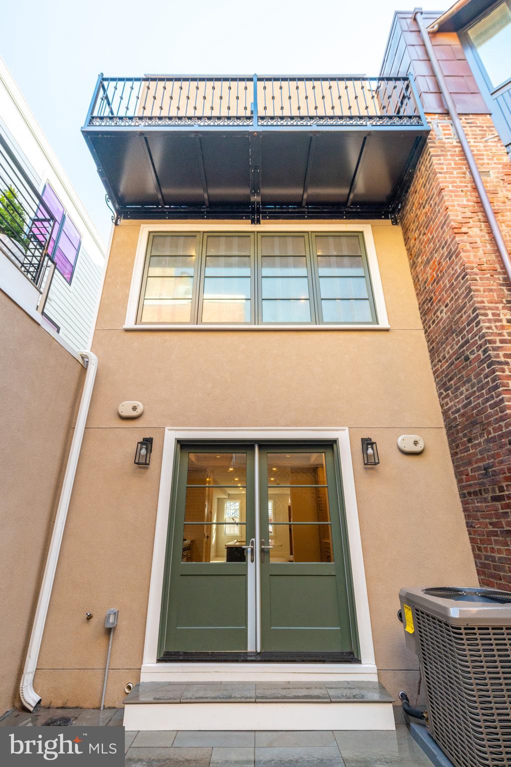 2045 Rittenhouse Sq